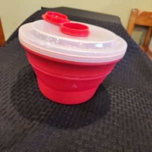 Pampered chef popcorn maker